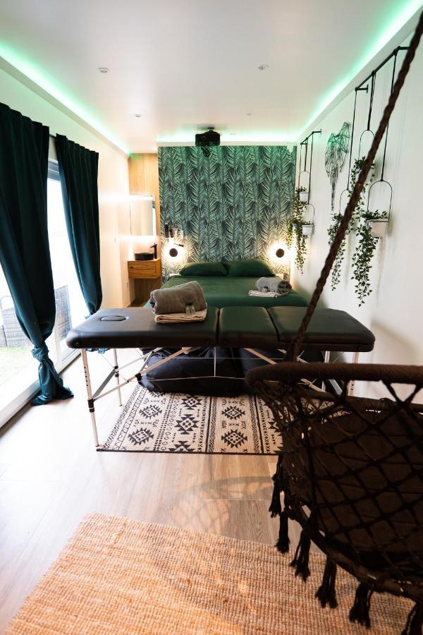 Capsule Thailande I Sauna I Balneo I Console I Jeux En Bois I Cinema I Cour Interieure Trith-Saint-Leger Екстериор снимка